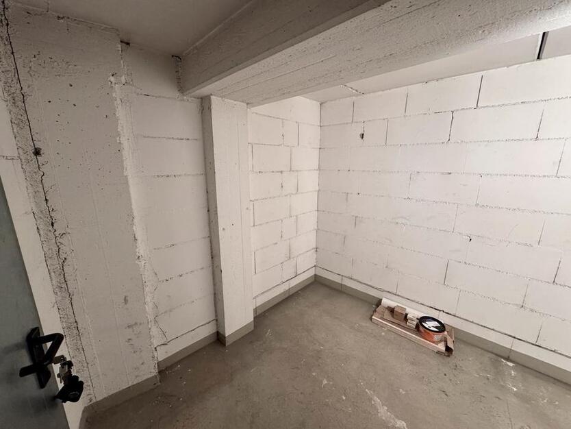 Helle 2-Zimmer-Wohnung mit zwei Balkonen und Tiefgarage