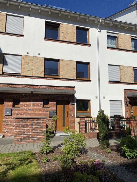 Haus zum Kaufen in Frankfurt am Main 799.000 € 140 m²