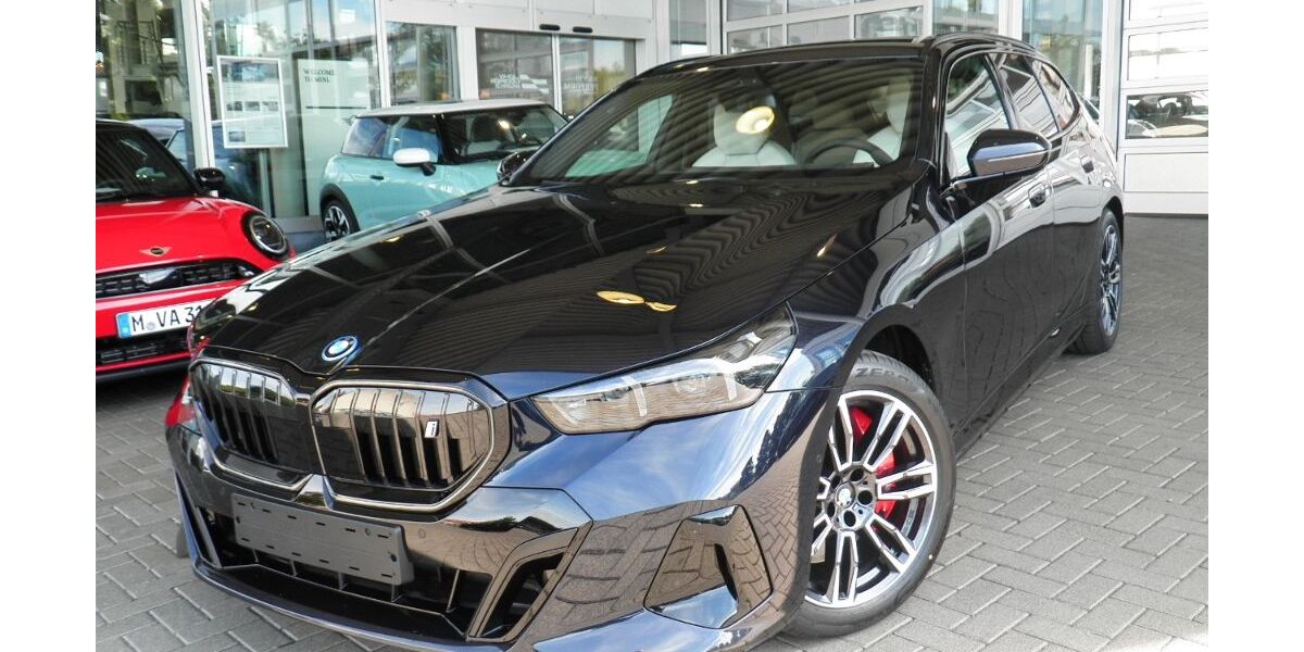 BMW i5 6.211 km 86.999 € Frankfurt am Main 60435