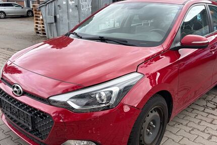 Hyundai i20 220.000 km 3.500 &euro; Dietzenbach 63128