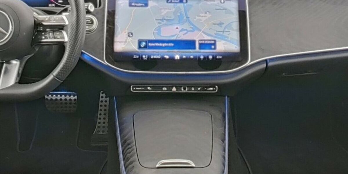 Mercedes-Benz E 200 T AMG ADVANCED+ PANO-DISTR-AHK-360°-MEMORY 8.080 km 52.399 &euro; Groß-Umstadt 64823