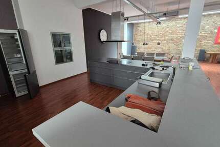 Wohnung Offenbach am Main Zentrum - 1 Zimmer, 180 m&sup2;, 3.000&euro; | Angebot:27308710