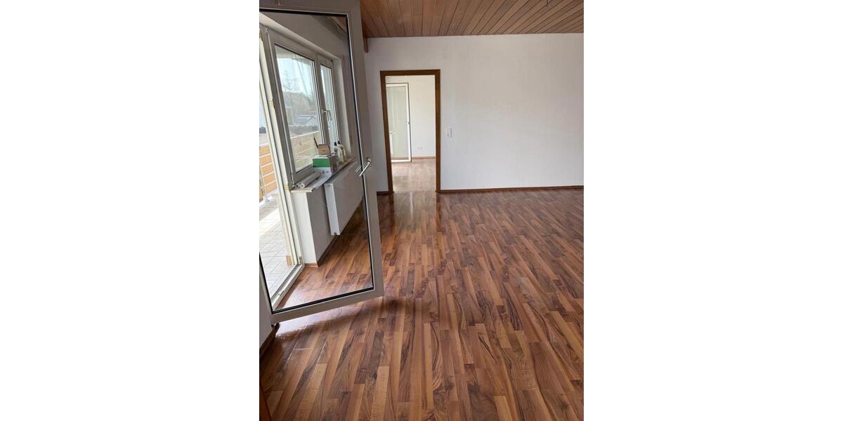 Etagenwohnung Riedstadt - 5.5 Zimmer, 130 m&sup2;, 1.390&euro; | Angebot:26410129