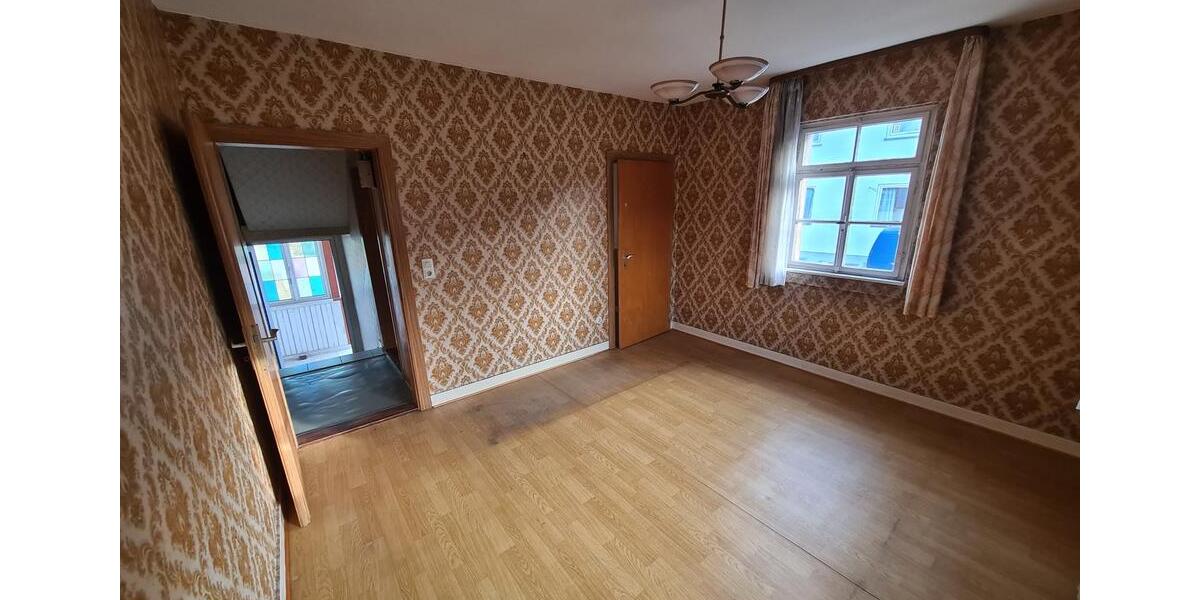 Einfamilienhaus Breuberg - 7 Zimmer, 150 m&sup2;, 290.000&euro; | Angebot:27115150