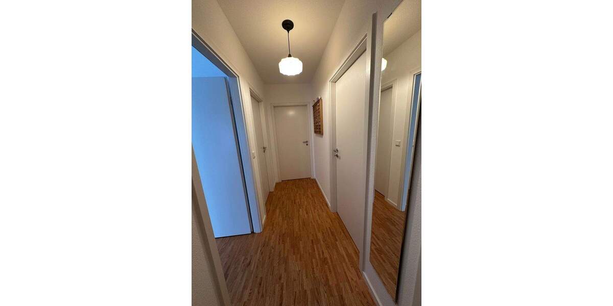 Attraktive 4 ZKB Wohnung mit Gäste WC und Tiefgarage - provisionsfrei 4 zimmer