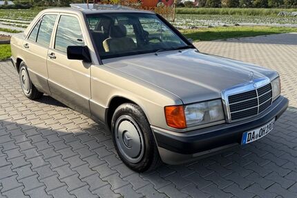 Mercedes-Benz 190 139.000 km 9.499 &euro; Darmstadt 64293