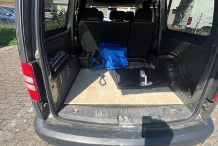 VW Caddy Maxi 199.800 km 4.500 &euro; Frankfurt 65931