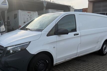 Mercedes-Benz Vito 200.500 km 9.990 &euro; Frankfurt am Main 65933