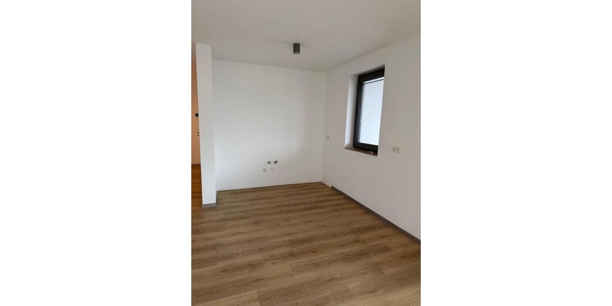 Etagenwohnung Bensheim - 3 Zimmer, 110 m&sup2;, 1.100&euro; | Angebot:26446281