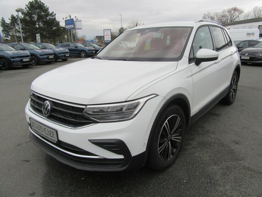 VW Tiguan Active 1.5, NAVI, LED 88.000 km 24.890 € Gernsheim 64579