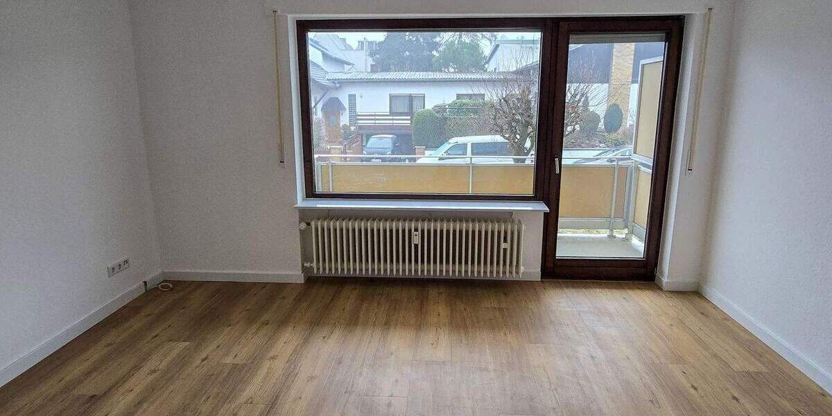 Neu Renovierte Hochparterre-Wohnung mit Süd-West-Balkon und PKW-Stellplatz in Seeheim-Jugenheim 3 zimmer