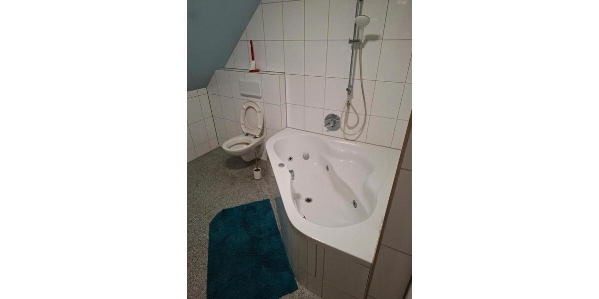 Etagenwohnung Ober-Ramstadt Ramstadt - 5 Zimmer, 150 m&sup2;, 400&euro; | Angebot:25025010