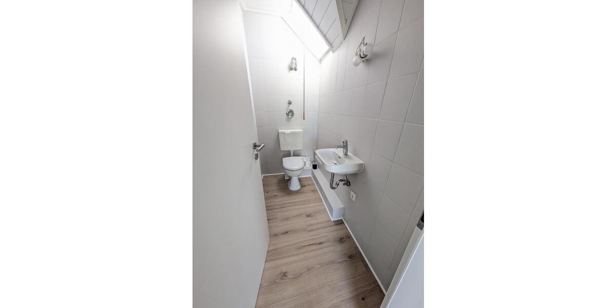 Dachgeschoßwohnung Gernsheim - 3 Zimmer, 86 m&sup2;, 339.000&euro; | Angebot:26539070