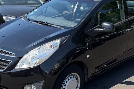 Chevrolet Spark 85.000 km 2.999 &euro; Frankfurt am Main 60486