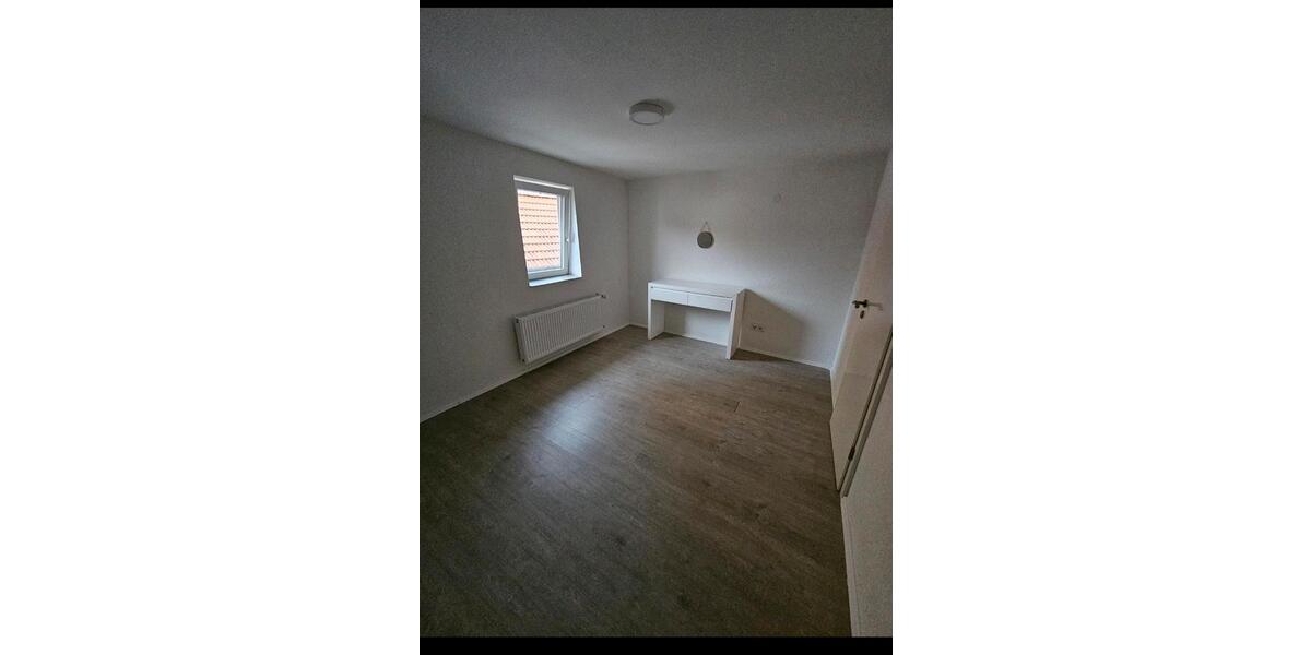 Einfamilienhaus Breuberg - 4 Zimmer, 145 m&sup2;, 235.000&euro; | Angebot:26716957