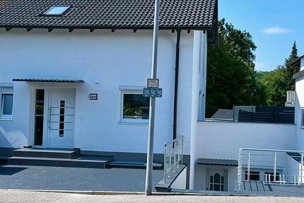 Haus Ober-Olm Olm - 6 Zimmer, 175 m&sup2;, 2.900&euro; | Angebot:27620063