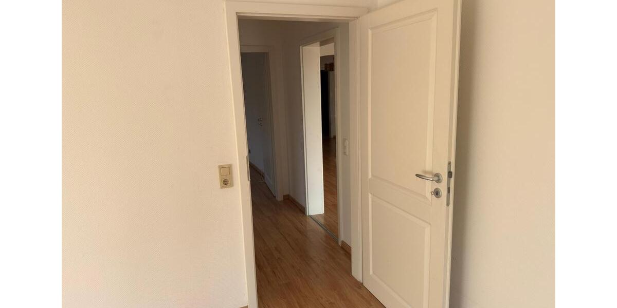 Etagenwohnung Offenbach am Main Bieber - 4.5 Zimmer, 90 m&sup2;, 250.000&euro; | Angebot:25649536