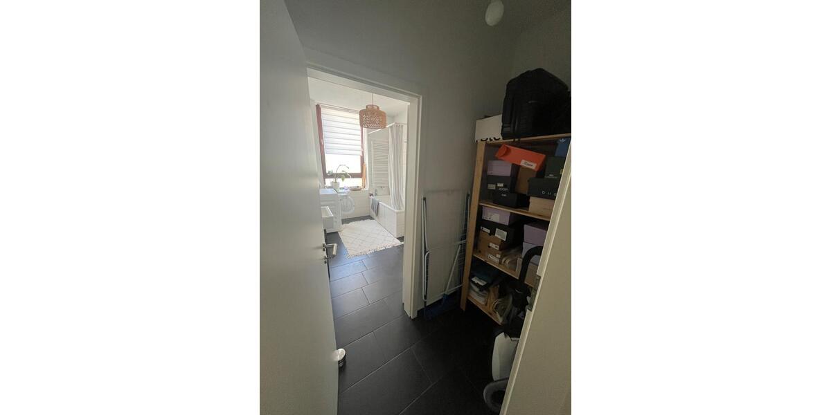 Etagenwohnung Offenbach am Main Hafen - 2 Zimmer, 66 m&sup2;, 910&euro; | Angebot:26406496