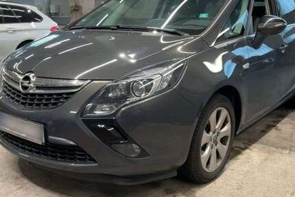 Opel Zafira 134.000 km 8.990 &euro; Frankfurt 65933