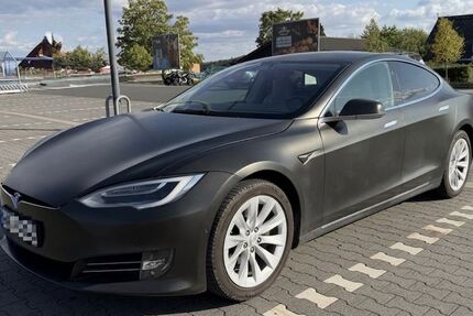 Tesla Model S 230.000 km 26.150 &euro; Frankfurt am Main 60314
