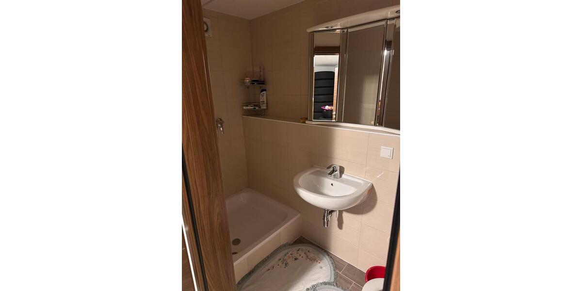Reihenhaus Weiterstadt - 6 Zimmer, 130 m&sup2;, 2.200&euro; | Angebot:26690767