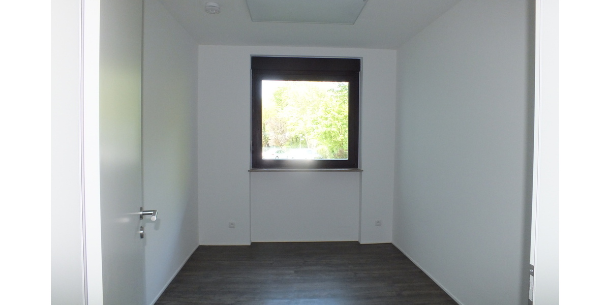 Barrierefreie 4 Zimmer Wohnung ca. 94m² Wohnfläche mit Balkon und Kfz-Stellplatz in Nauheim - Erdgeschoßwohnung Nauheim | Angebot:26366441