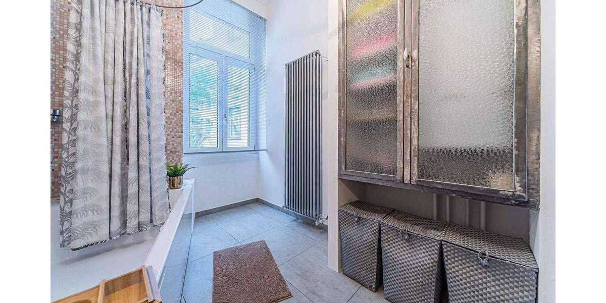 Etagenwohnung Frankfurt am Main Nordend-Ost - 3 Zimmer, 90 m&sup2;, 2.350&euro; | Angebot:25523926