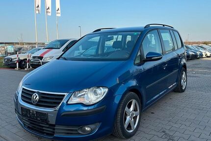 VW Touran 230.000 km 4.399 &euro; Dietzenbach 63128