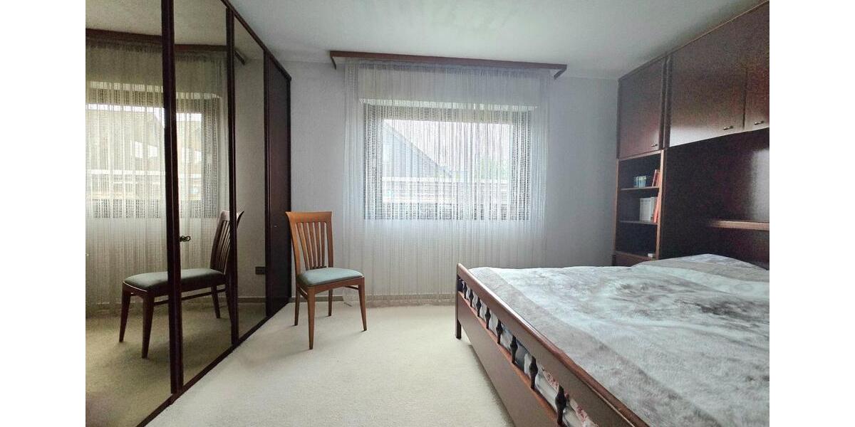 Einfamilienhaus Hochheim am Main - 12 Zimmer, 263 m&sup2;, 850.000&euro; | Angebot:26581793