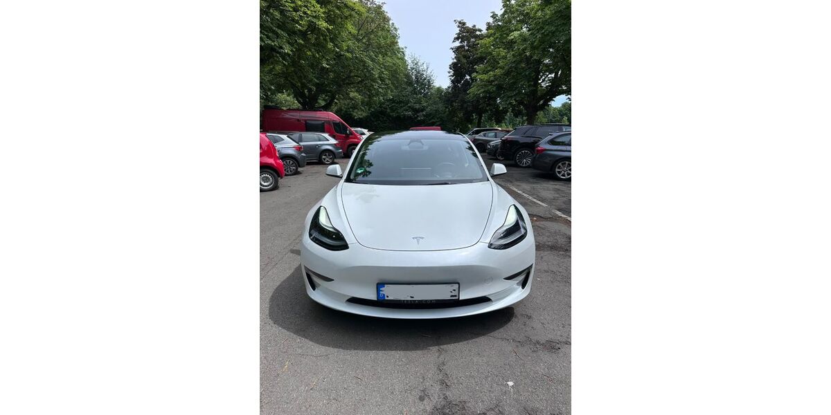 Tesla Model 3 35.900 km 32.000 &euro; Frankfurt am Main 60599