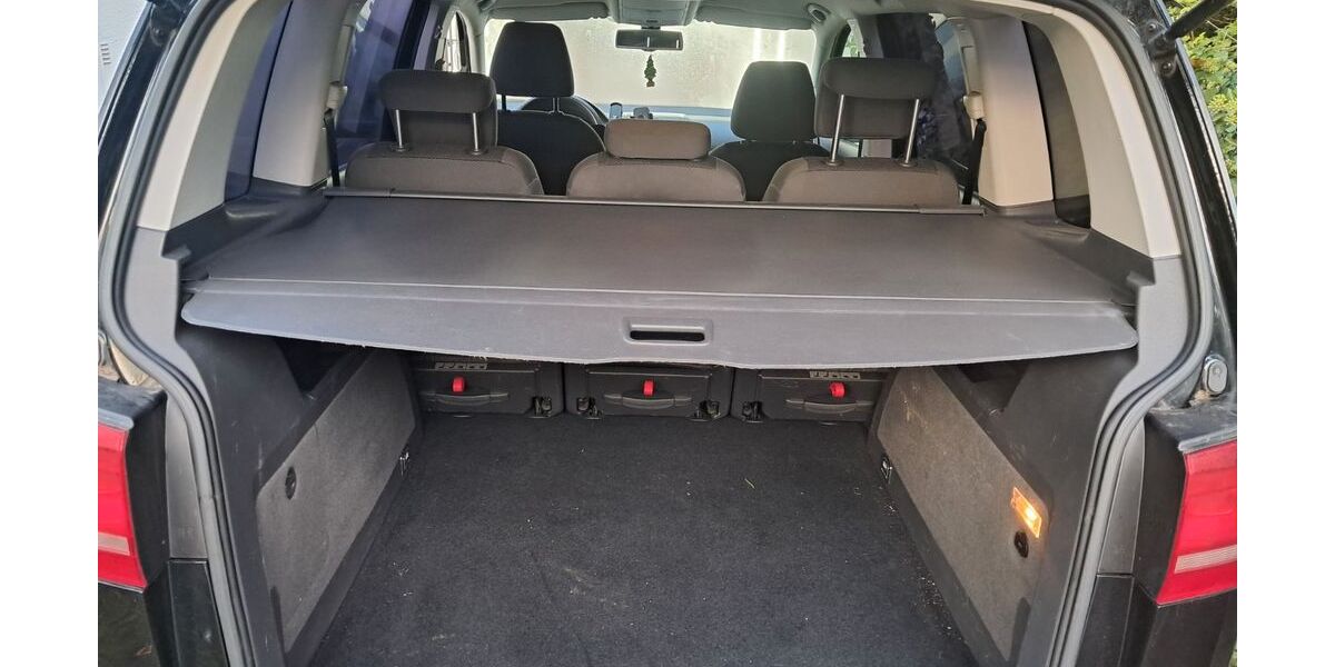 VW Touran 135.000 km 8.300 &euro; Darmstadt 64295