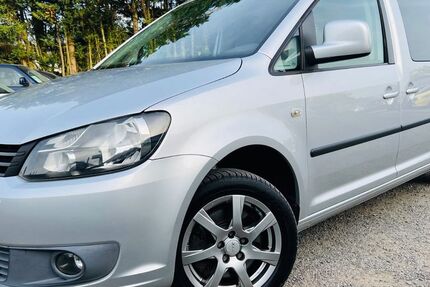 VW Caddy 208.000 km 8.990 &euro; Nauheim 64569