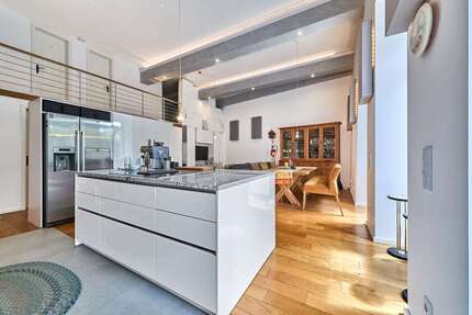 Haus Oppenheim - 5 Zimmer, 120 m&sup2;, 2.400&euro; | Angebot:27098789