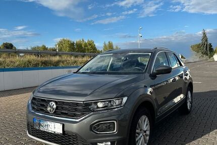 VW T-Roc 106.000 km 15.500 € Rüsselsheim am Main 65428