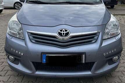 Toyota Verso 260.000 km 3.000 &euro; Rüsselsheim am Main, Stadt 65428