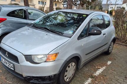 Mitsubishi Colt 94.000 km 1.400 &euro; Flörsheim 65439