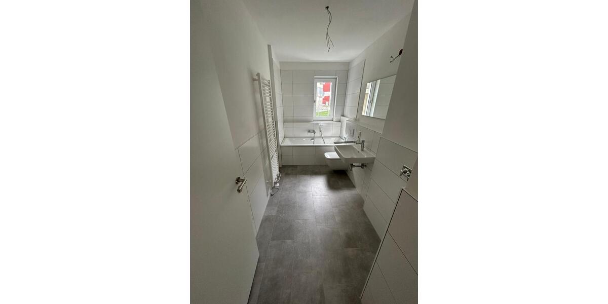 Erdgeschoßwohnung Darmstadt Bessungen - 3 Zimmer, 99 m&sup2;, 1.550&euro; | Angebot:26443571