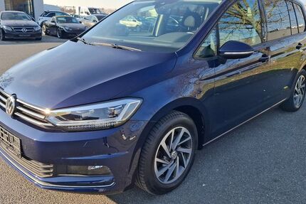 VW Touran 97.000 km 20.990 &euro; Gross Gerau 64521