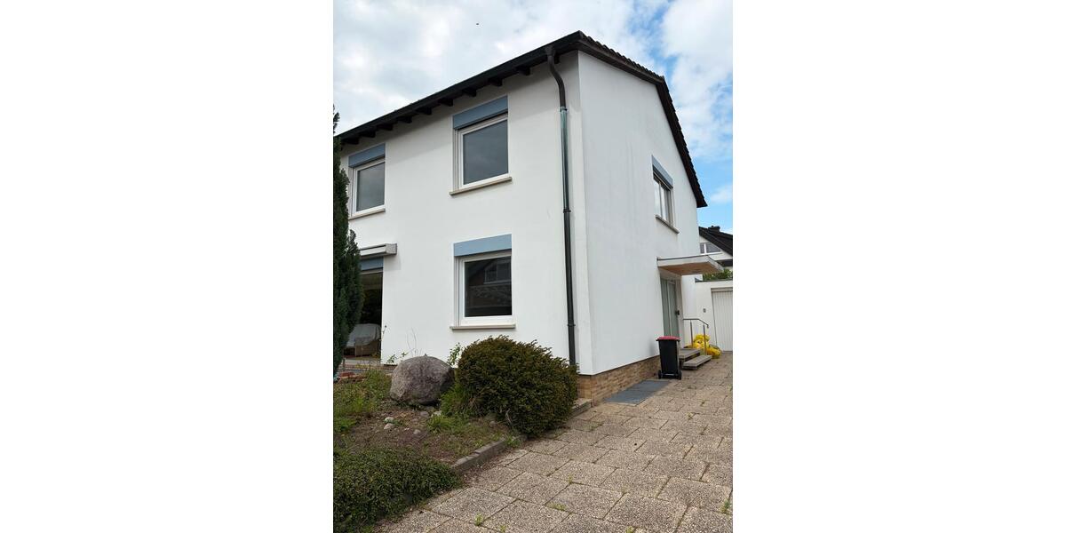 Einfamilienhaus Nackenheim - 8 Zimmer, 280 m&sup2;, 4.100&euro; | Angebot:26285958