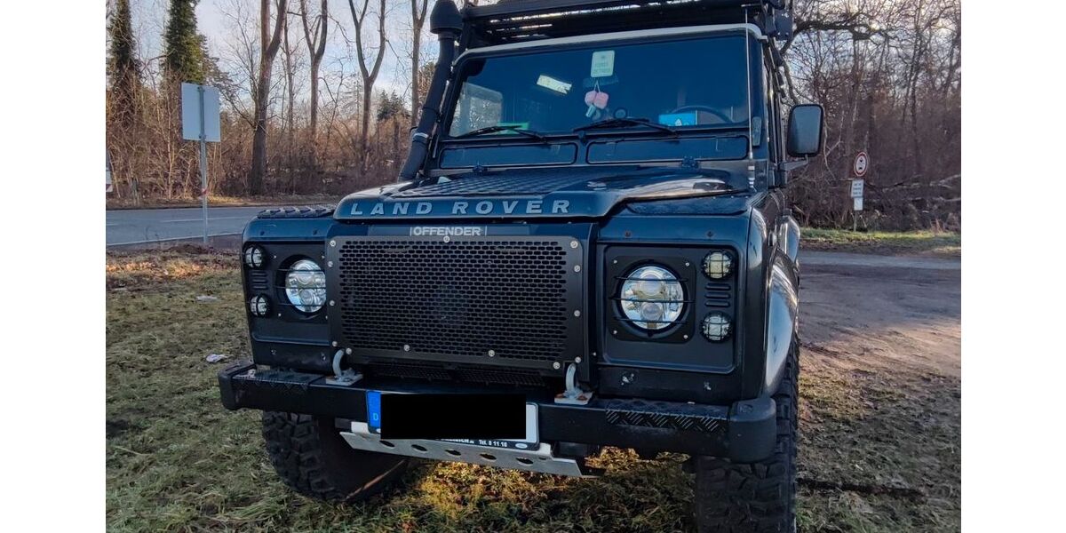 Land Rover Defender 154.000 km 28.900 &euro; Dreieich 63303