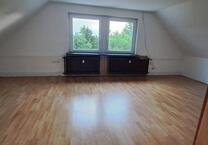 Gemütliche und großzügige 2-ZKB-DG-Wohnung in Darmstadt-Wixhausen