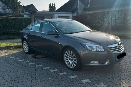 Opel Insignia 125.000 km 7.990 &euro; Rüsselsheim 65428