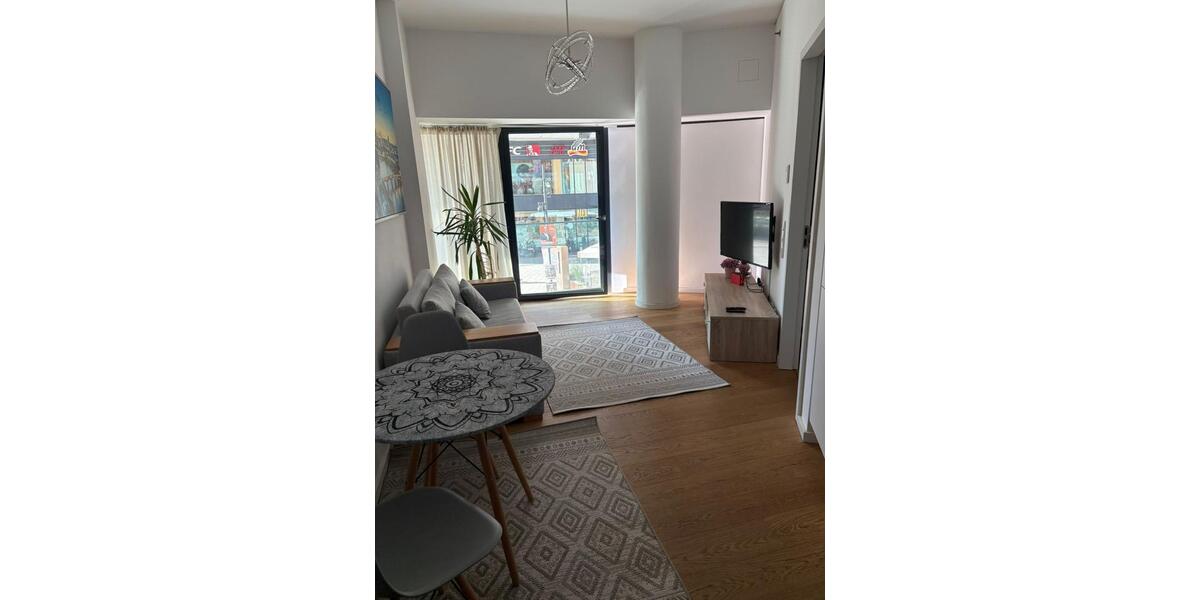 Etagenwohnung Frankfurt am Main Gutleutviertel - 2 Zimmer, 45 m&sup2;, 1.350&euro; | Angebot:25329552