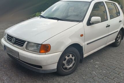 VW Polo 141.000 km 999 &euro; Frankfurt 60489
