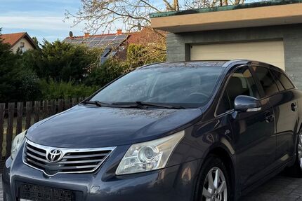 Toyota Avensis 188.000 km 4.300 &euro; Groß Umstadt 64823