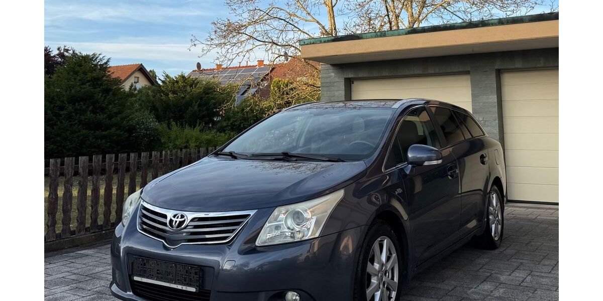 Toyota Avensis 188.000 km 4.300 &euro; Groß Umstadt 64823