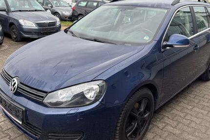 VW Golf 243.000 km 2.650 € Gernsheim 64579