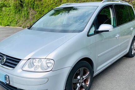 VW Touran 251.000 km 2.990 &euro; Frankfurt am Main 60435
