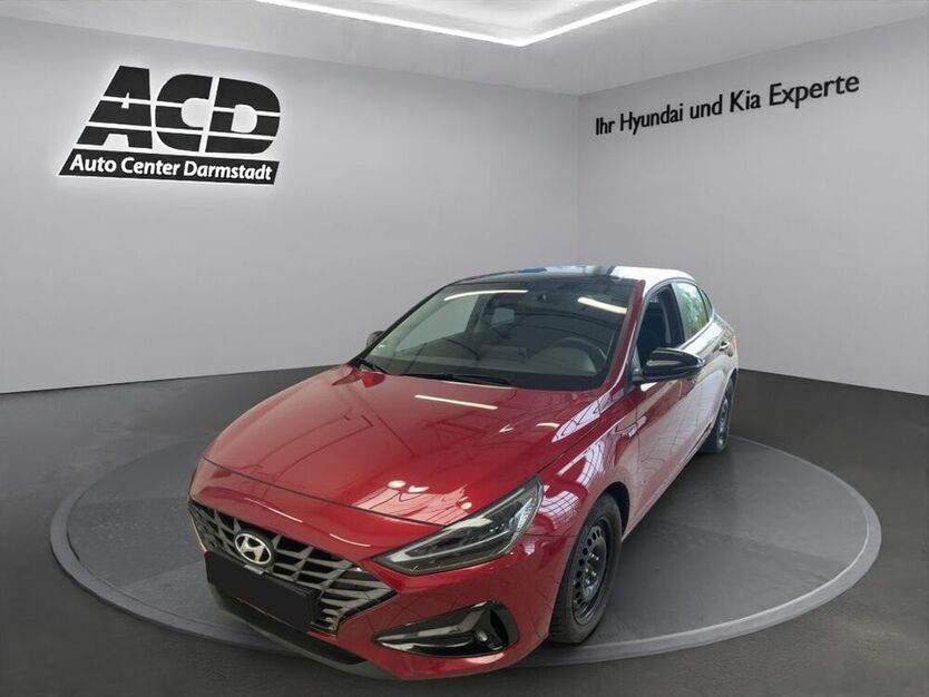 i30
