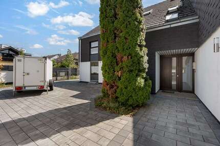 Haus zum Kaufen in Mörfelden-Walldorf 845.000 € 229.1 m²